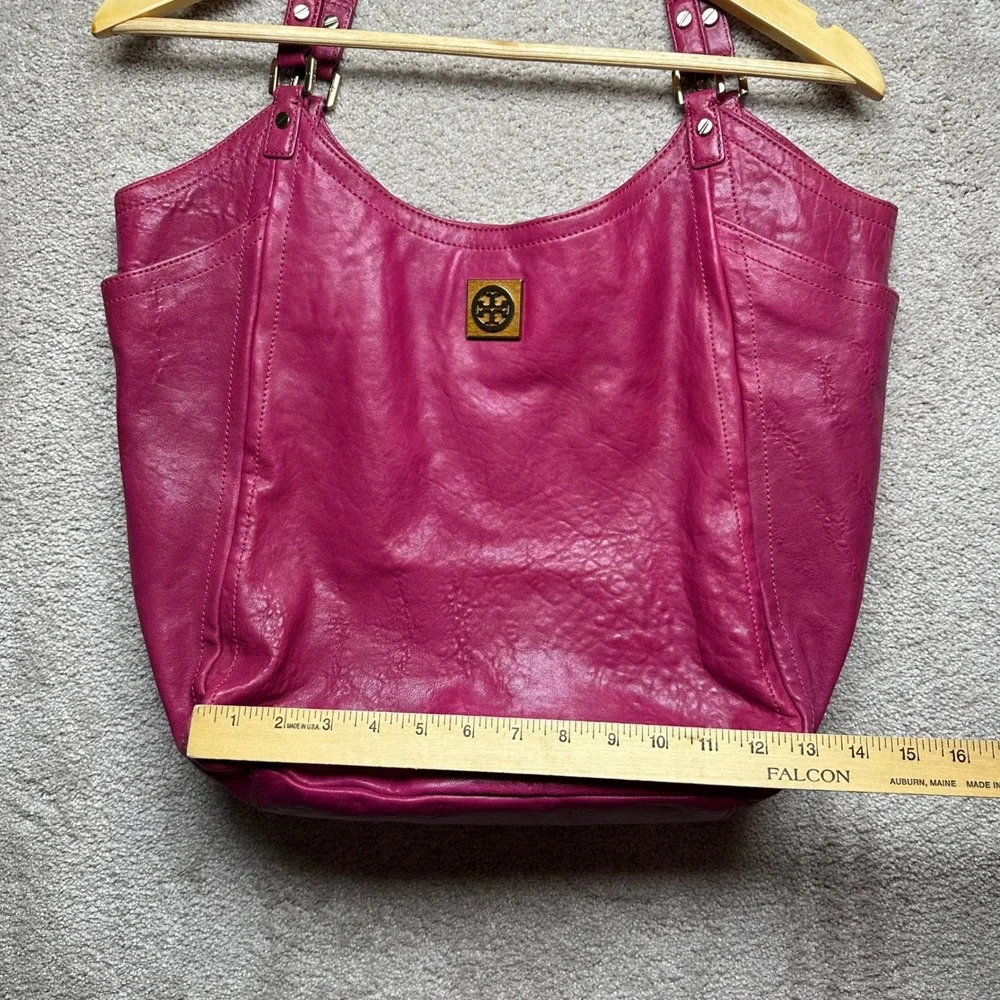 Tory Burch Magenta Leather‎ Tote Shoulder Bag Gold Logo Accent Chic